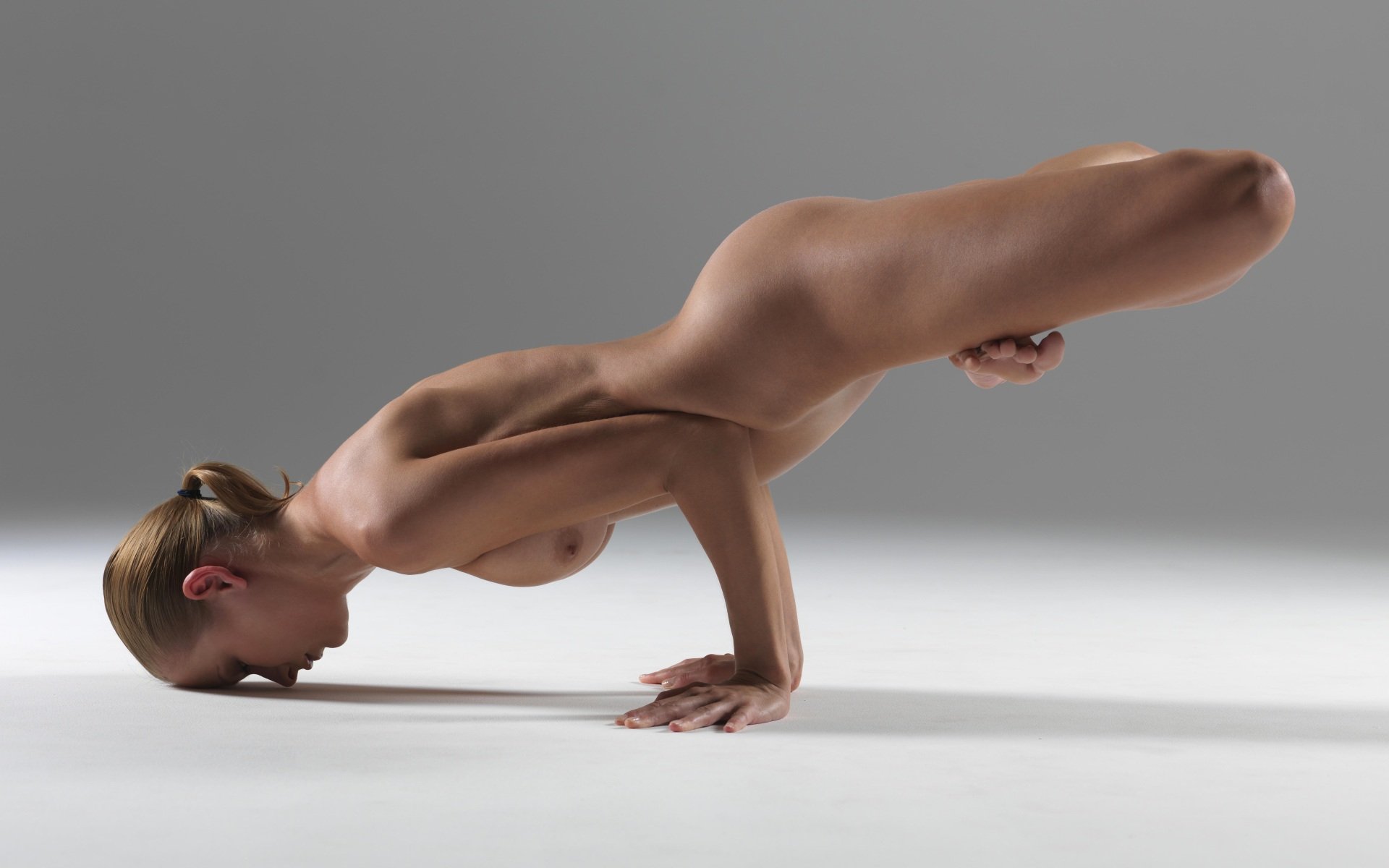 Flexible nude