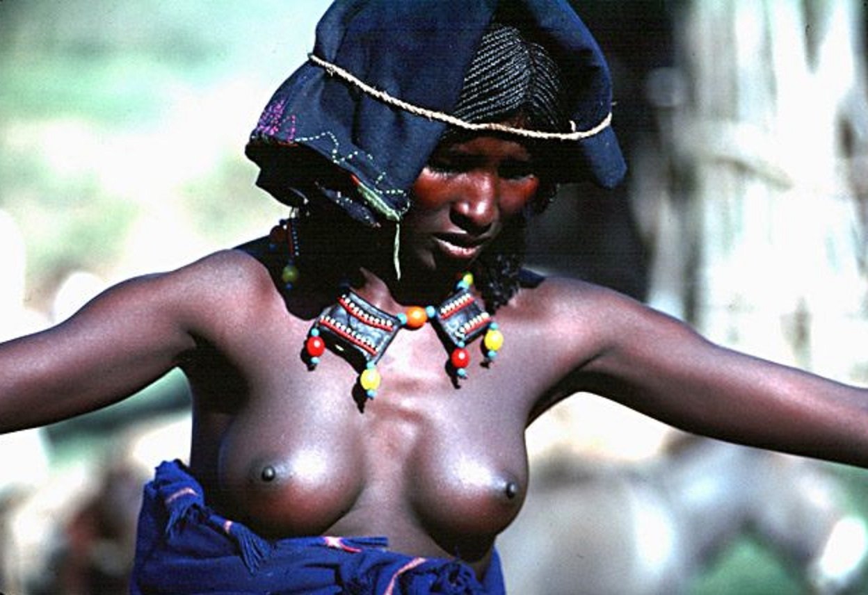 Naked african biggest boob girl free porn pic