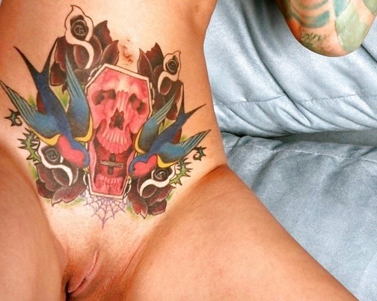 Татуировка женская