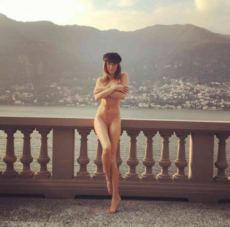 Голая фотосессия