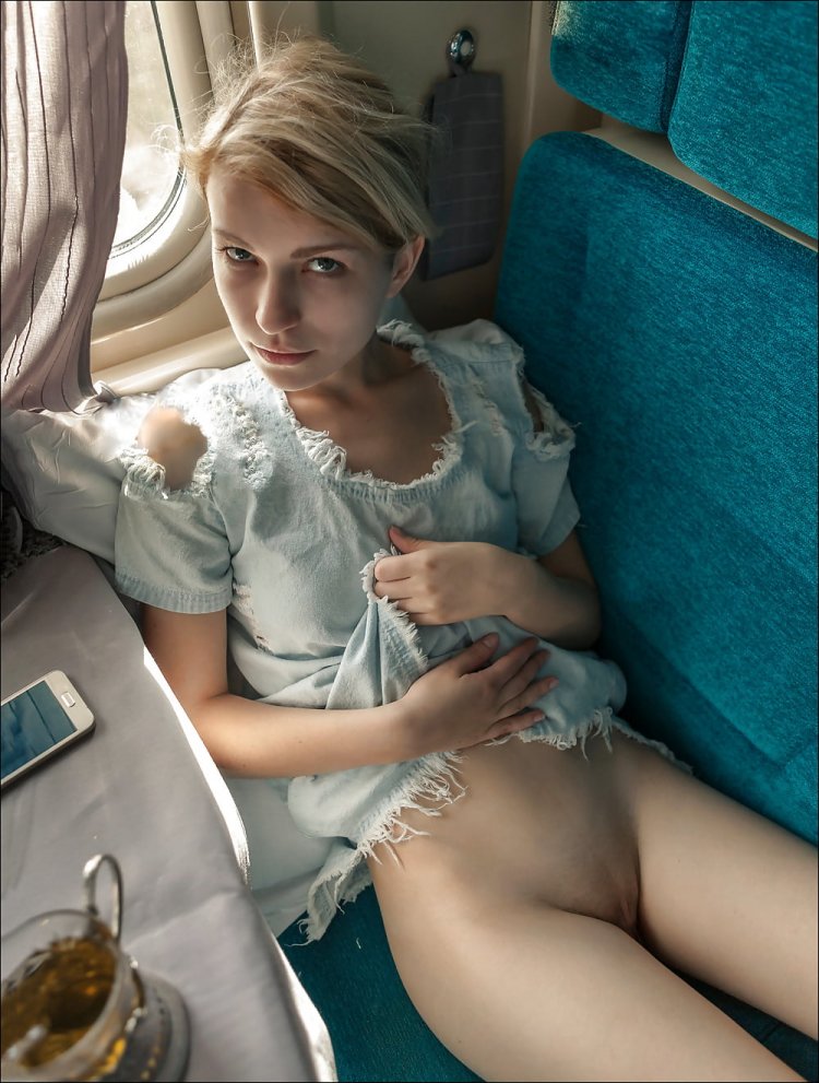 Плацкарт девушки