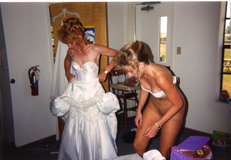 Невесты в свадебных платьях частное