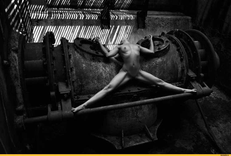 Голые девушки сварщицы