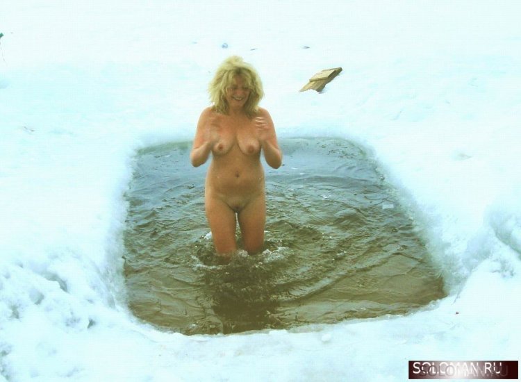 Обнаженные женщины в Купеле