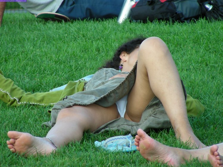 Подсмотрено без трусиков