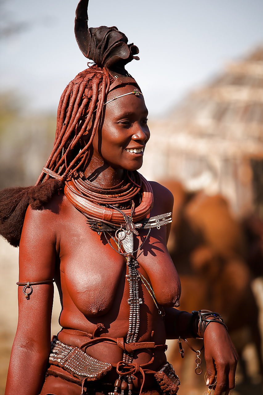 Sexy african tribal women