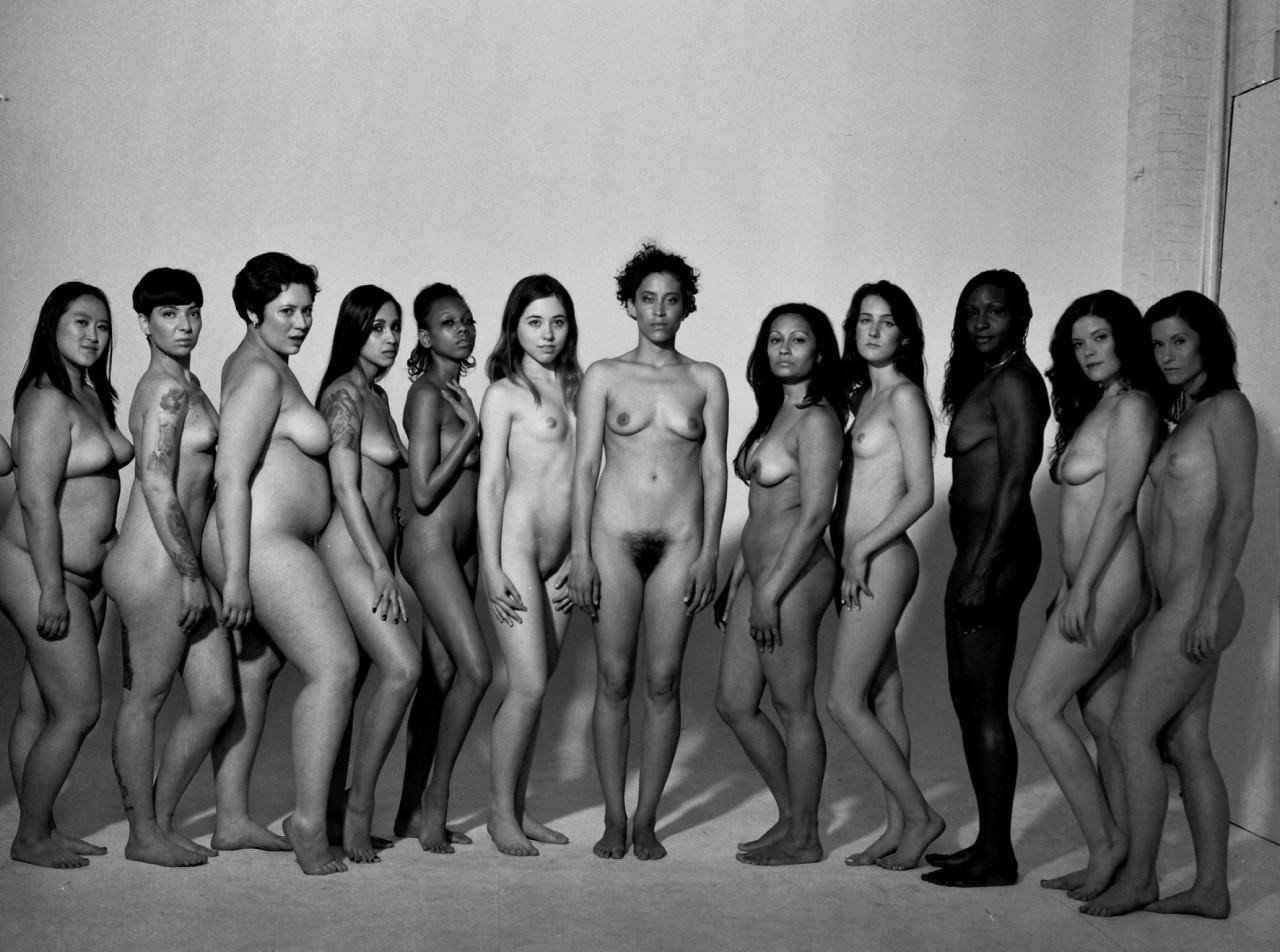Соревнования голых женщин (76 фото) .