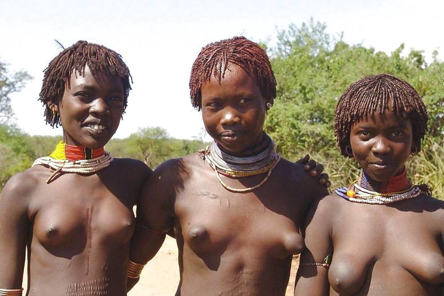 грудь женщин африканских племен фото 11