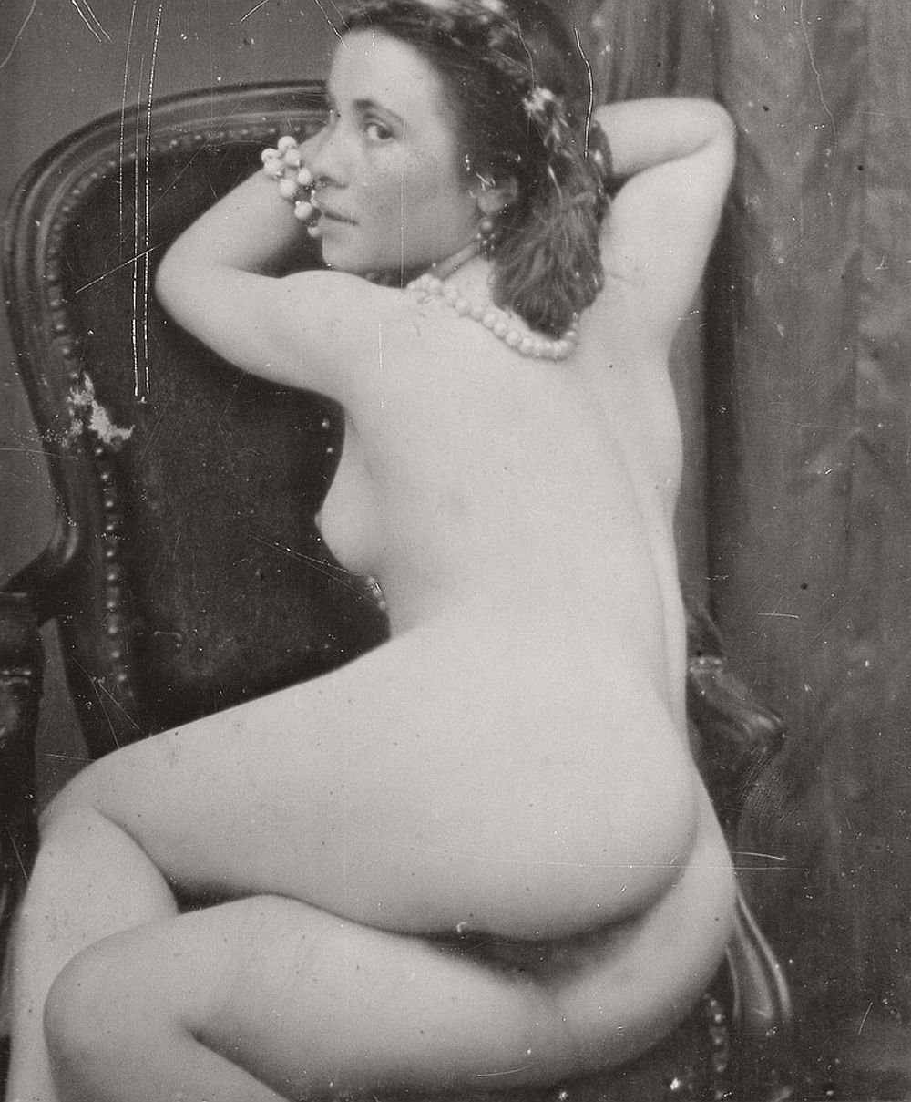 Голые женщины 20 века (76 фото) .