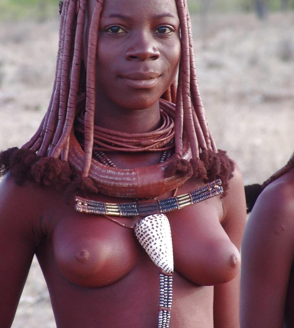 Голые женщины диких племен (75 фото) .