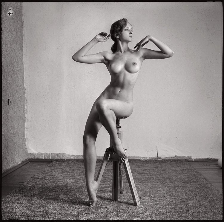 Голые красотки натурщицы