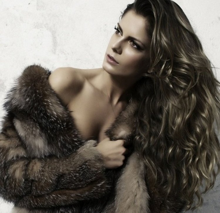 Шуба на голое тело частное