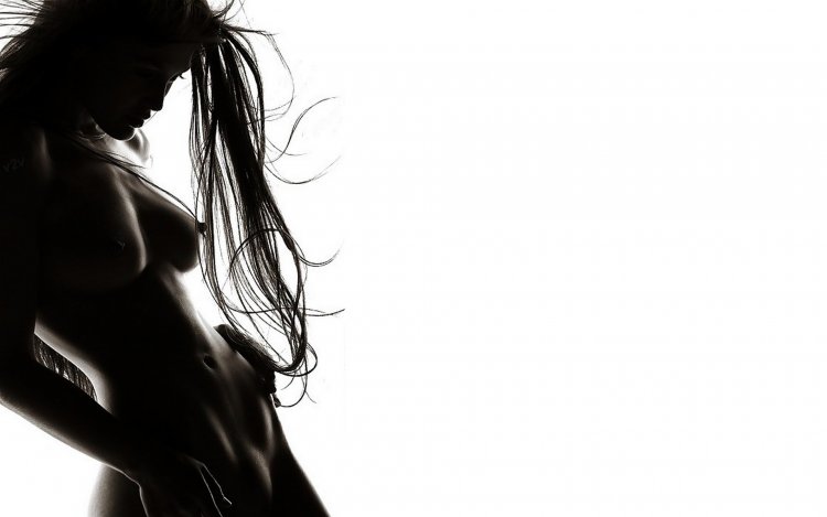 Черно белые эротические обои на рабочий стол