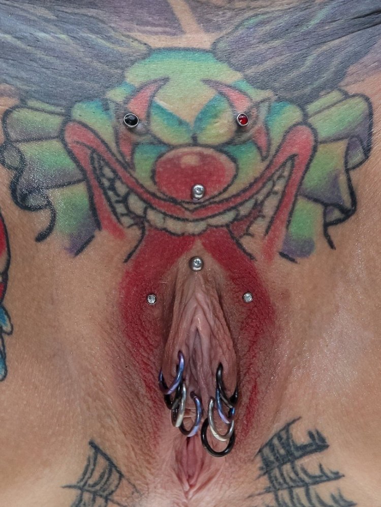 Татуировки на интимных местах