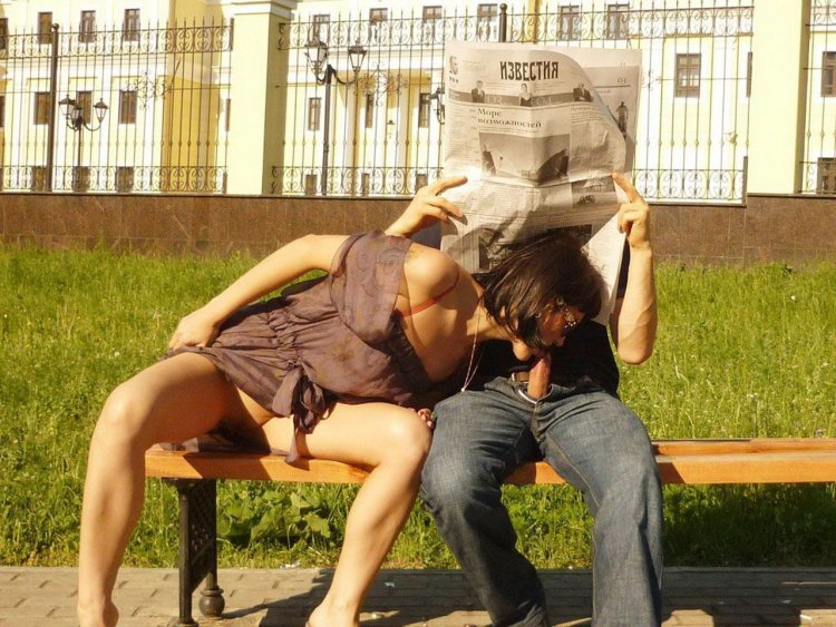 Кунилингус в публичных местах