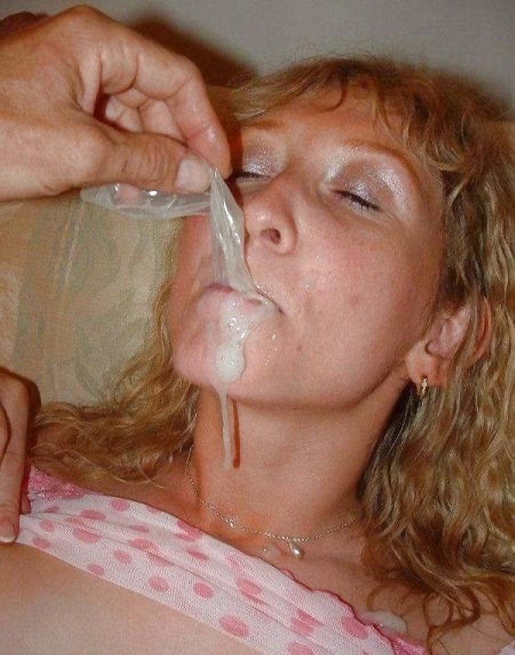 Эякуляция на лицо девушки