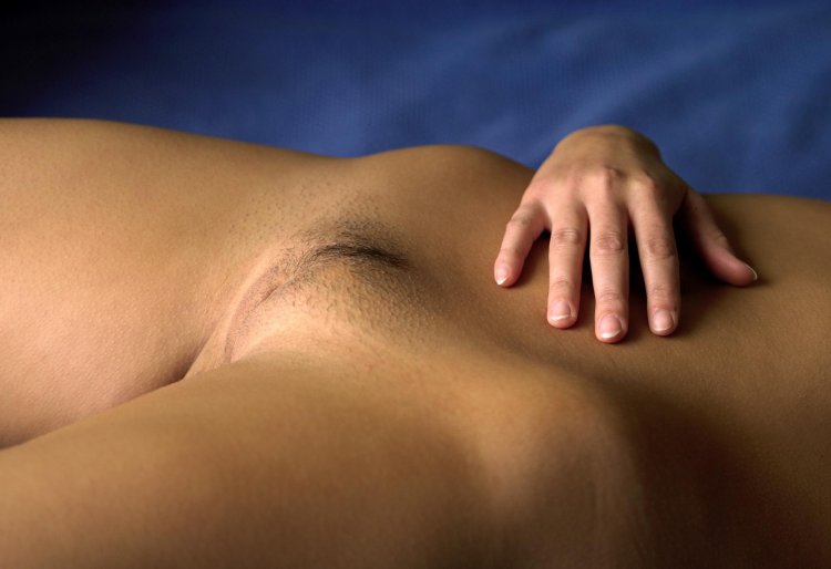 Голые попки крупным планом