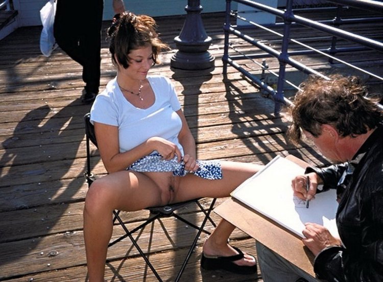 Подсмотрено без трусиков