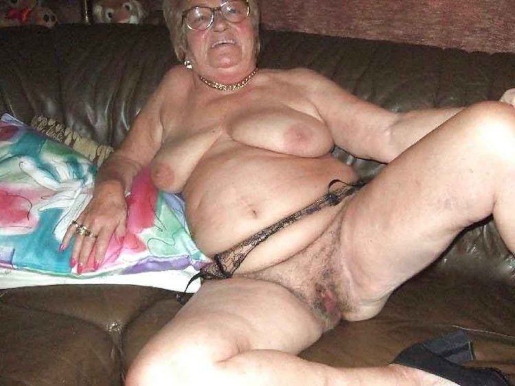 Голые страшные старые бабки