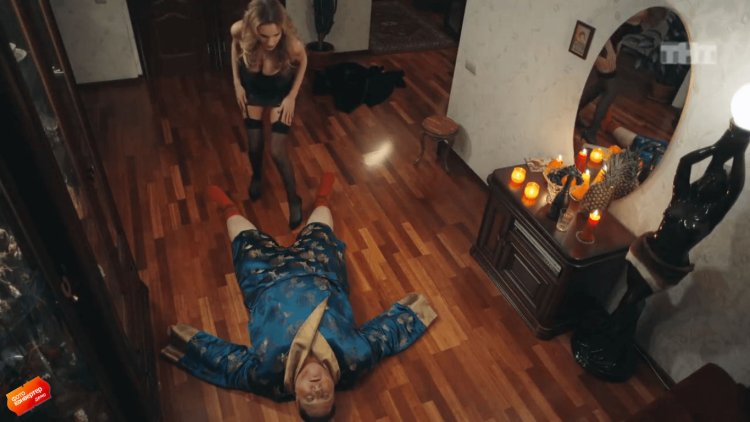 Софья Каштанова в Нижнем белье полицейский с рублевки