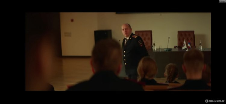 Анастасия Стежко и Петров полицейский с рублевки в раздевалке