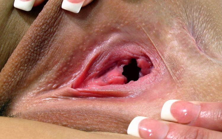 Раскрытое влагалище крупно