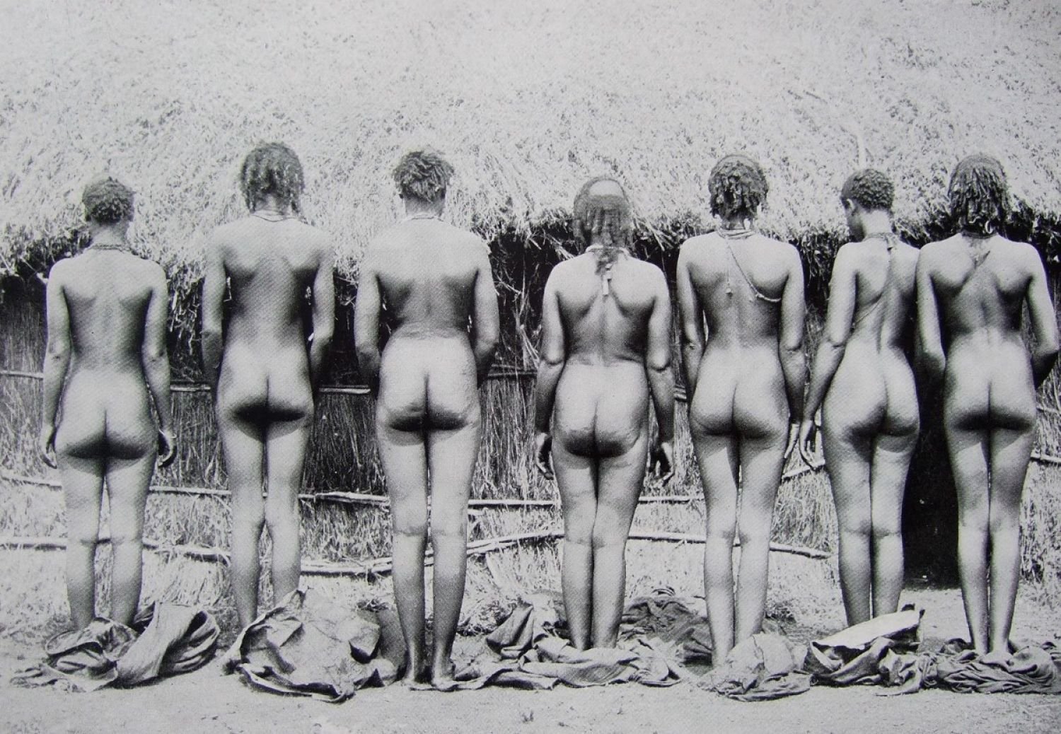 голый женщины в концлагере фото 117