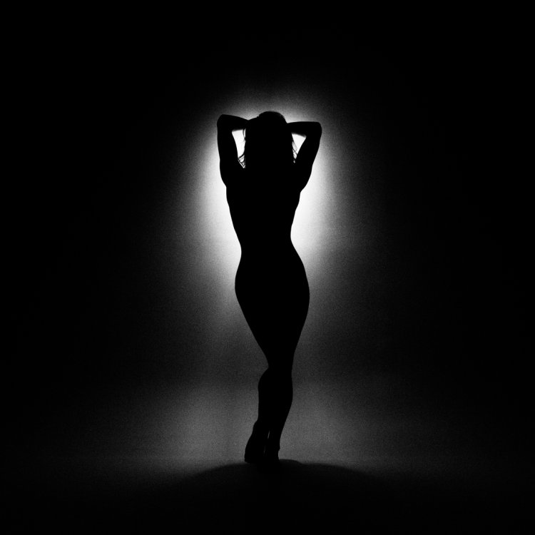 Силуэт девушки