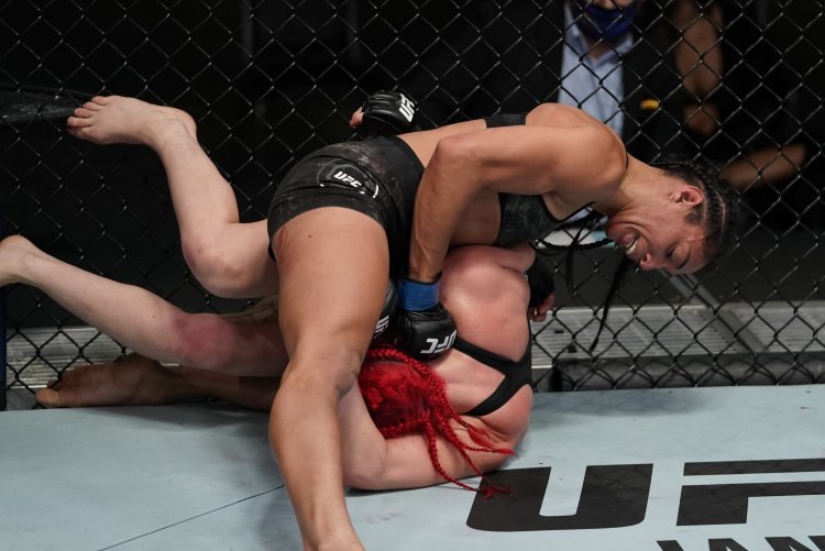 Ронда vs Холли холм