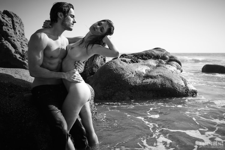 Красивое эротическое соблазнение мужчины