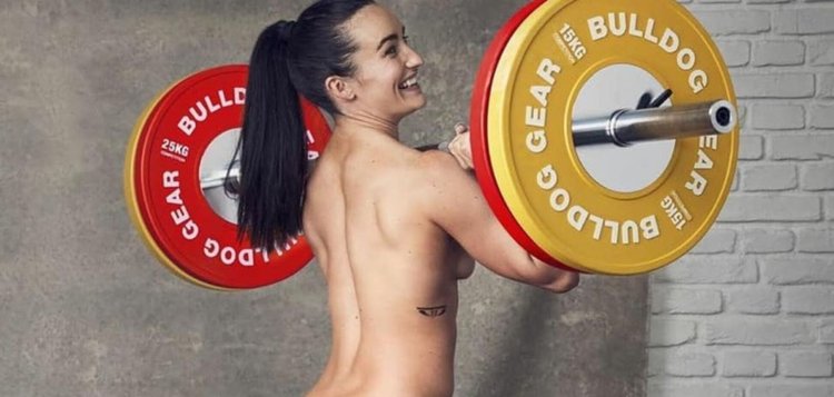 Голые бодибилдерши в зале