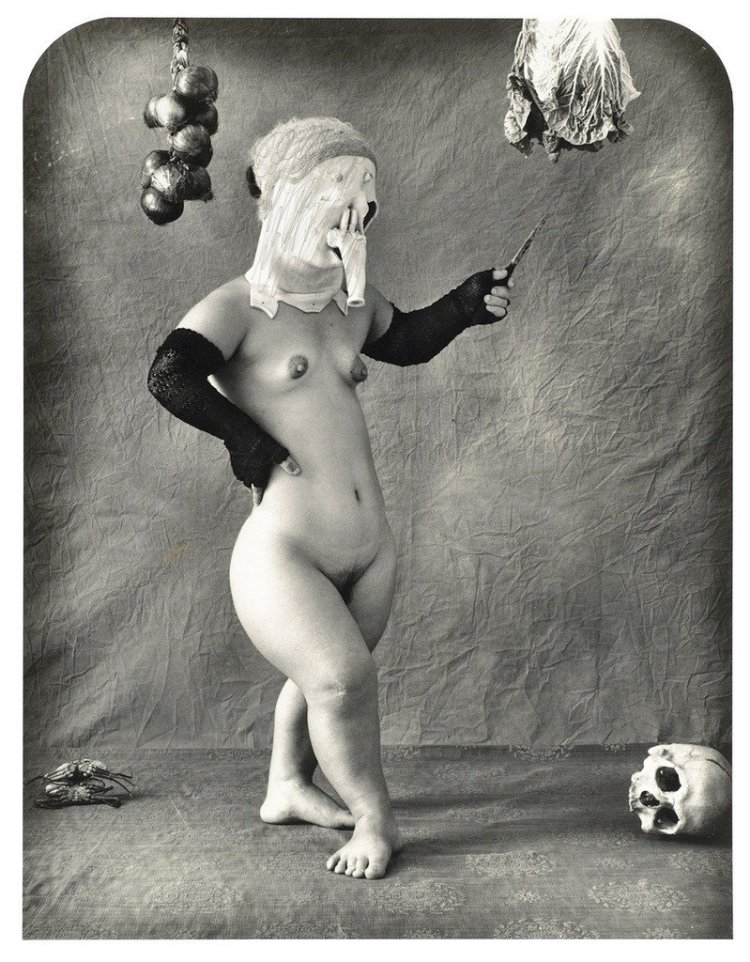 Самая густая и лохматая пизда.