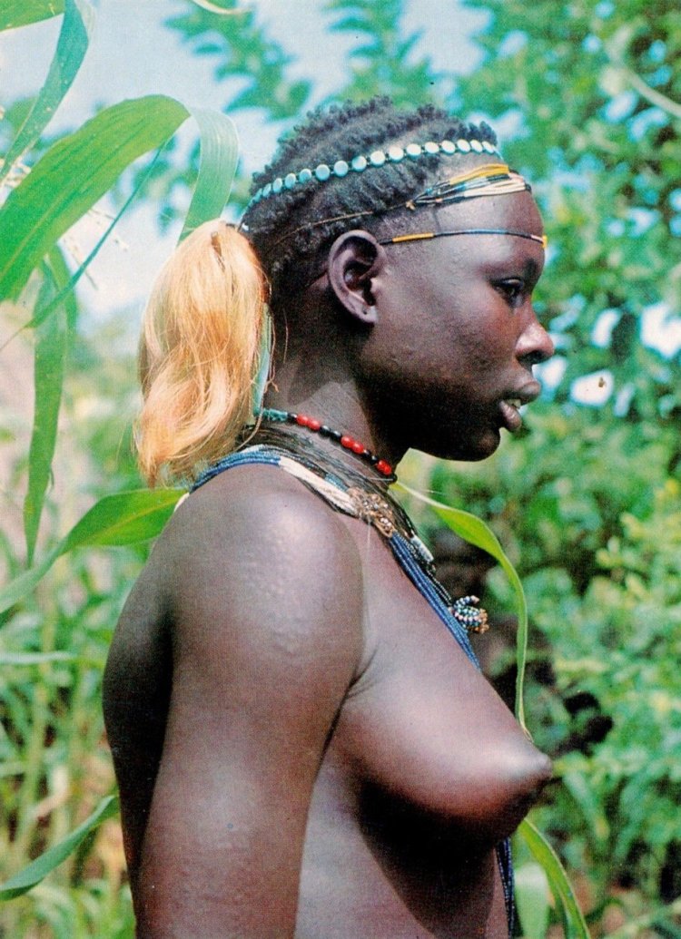 Африканские девушки грудь