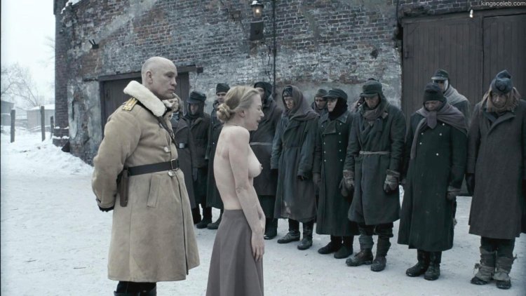 Порнофото сериал солдаты