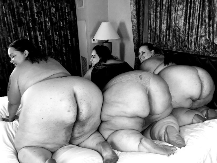 Баба голая красивая жирная