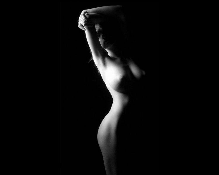 Голые женщины черно белое