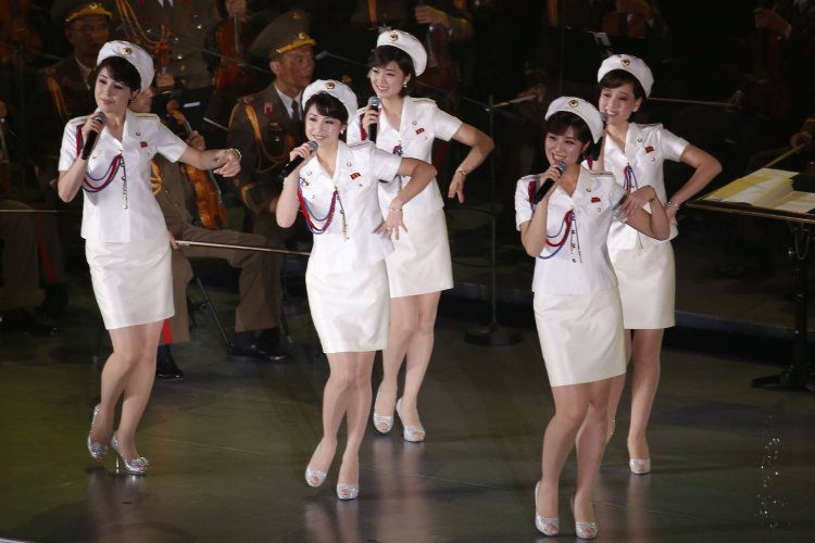 Красивые кореянки топлес