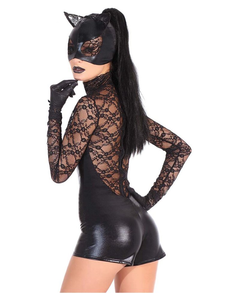 Костюм женщины-кошки