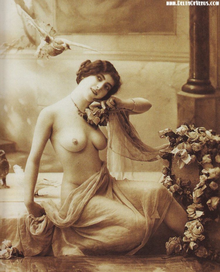 Первая женщина,эротика