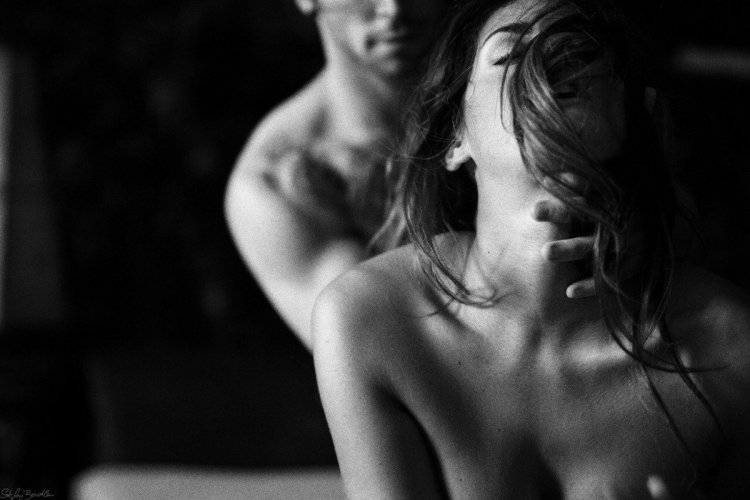 Парная фотосессия в стиле ню