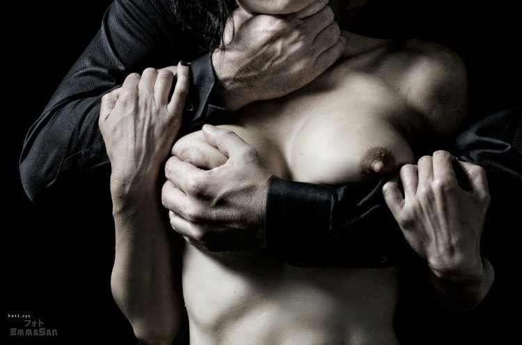 Ласки язычком по телу