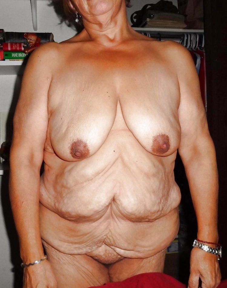 Сиськи старушки старой