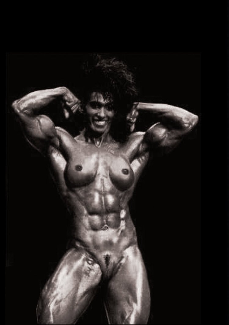 Мелисса Деттвилер Melissa Dettwiller ню