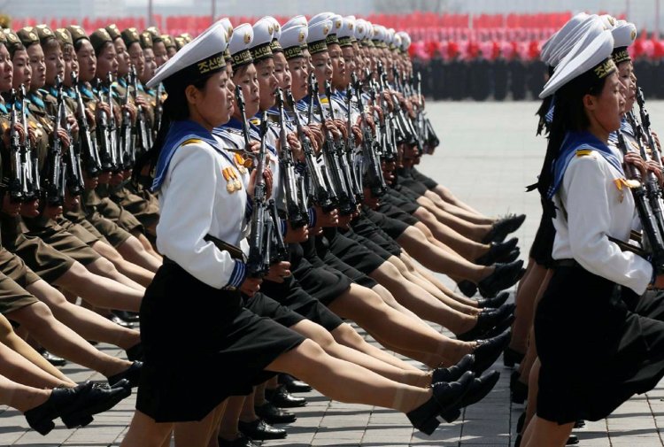 Северная Корея мода чиновников