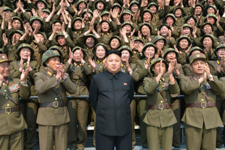 Женщины солдаты Северной Кореи