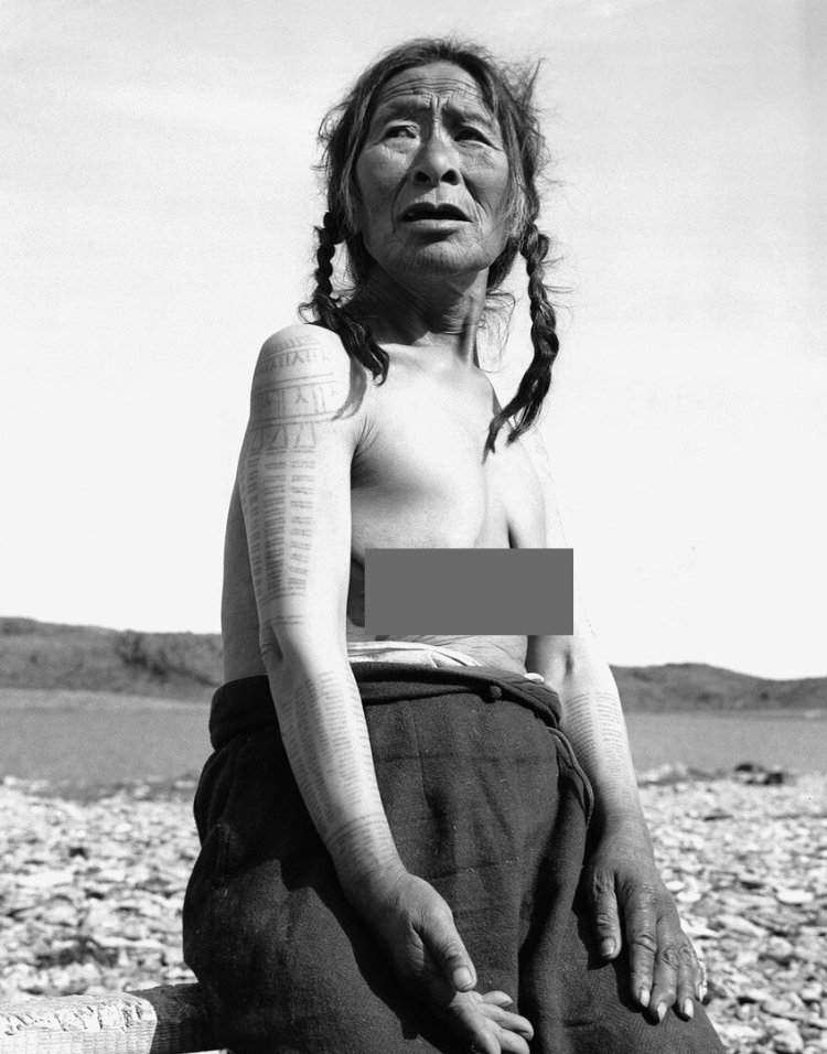 Голые монгольские женщины