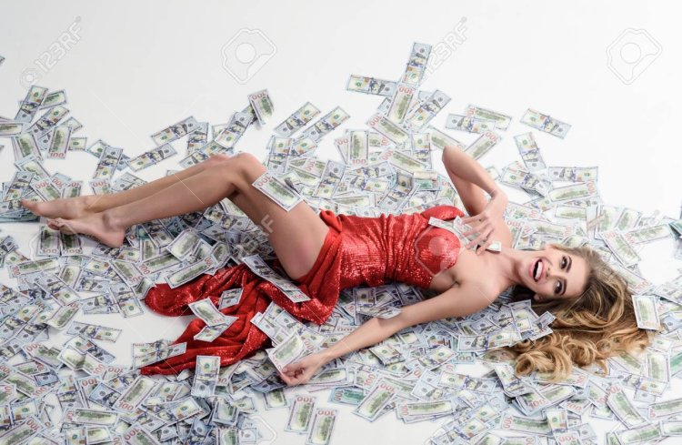 Купюры в трусах