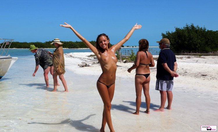 Сексуальные негритянки на пляже