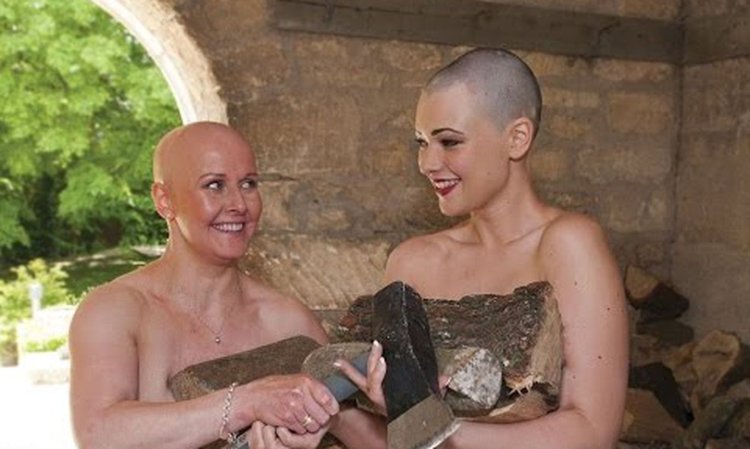 Бритые налысо девушки рабыни