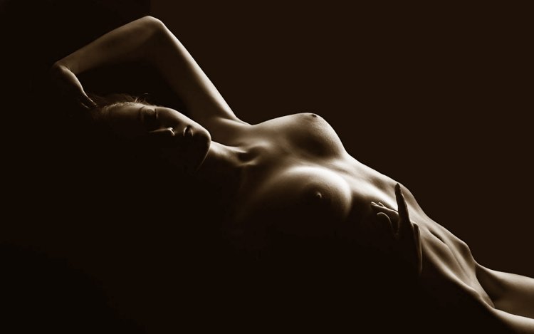 Обнаженное тело